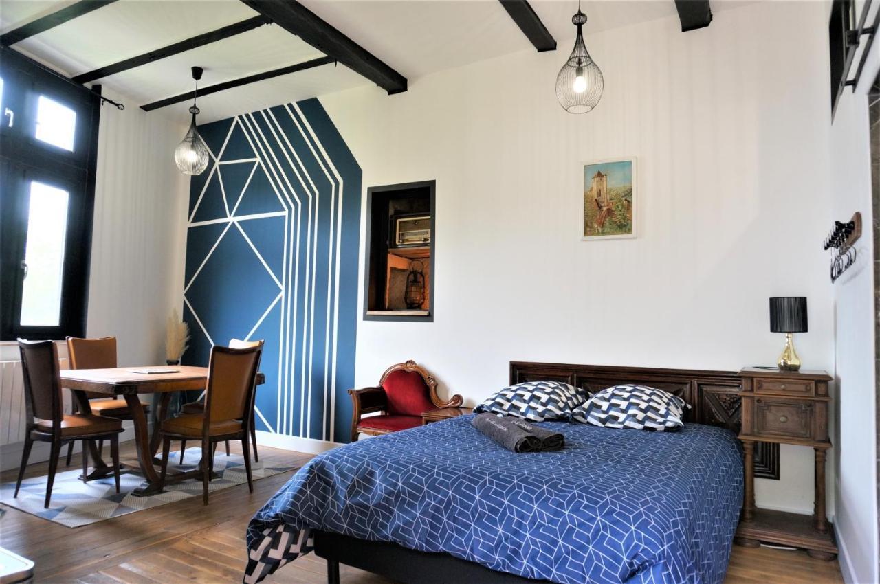 Gite Du Tourneur Studio Au Coeur De Saint Cirq ภายนอก รูปภาพ